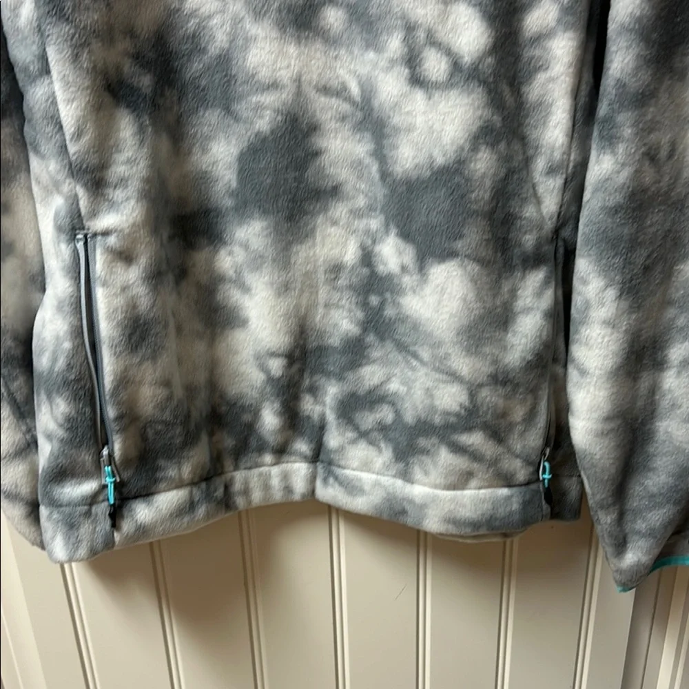 Chubbies Gray and Blue Men's Sweater - Picture 5 of 5